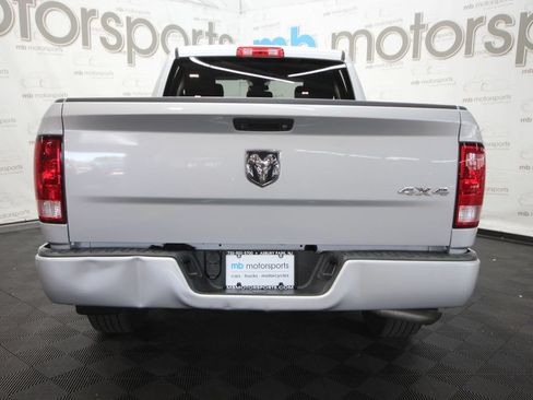 Used 2018 RAM 1500 Express w/ Express Value Package AWD/4WD image 5