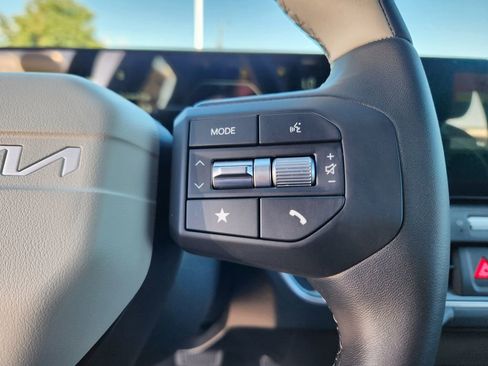 New 2025 Kia K4 GT-Line w/ GT-Line Sunroof Package image 16