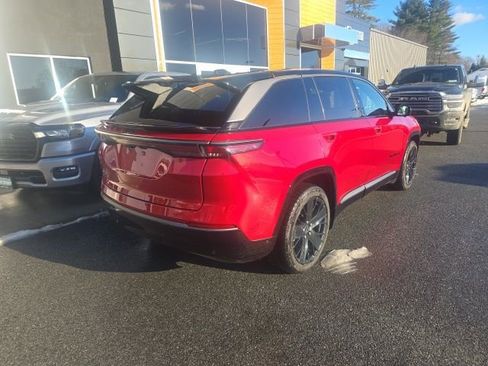 Used 2024 Jeep Wagoneer Launch Edition image 6