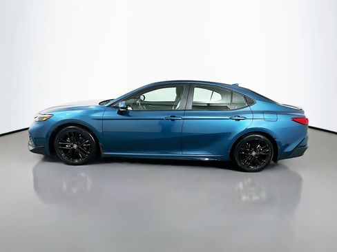 Certified 2025 Toyota Camry SE w/ Convenience Package image 8