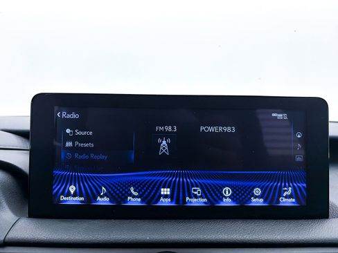 Used 2023 Lexus IS 500 RWD image 21