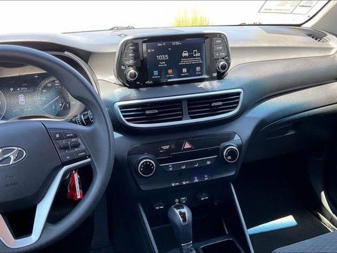 Used 2021 Hyundai Tucson SE FWD image 5