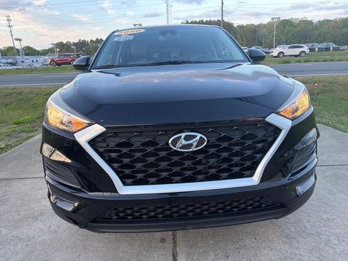 Used 2020 Hyundai Tucson SE image 3