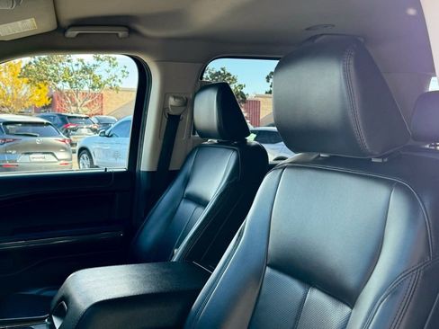 Used 2024 Ford Expedition XLT RWD image 13