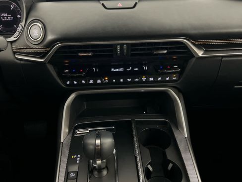 Certified 2025 MAZDA CX-90 3.3 Turbo S w/ Premium Package image 16