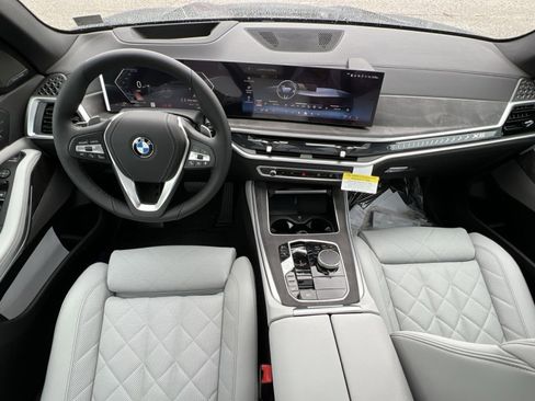 New 2026 BMW X5 xDrive40i w/ Climate Comfort Package image 20