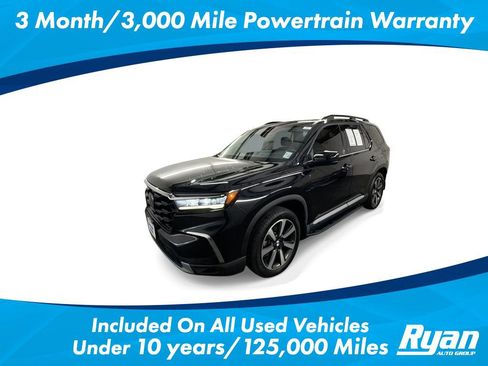 Used 2023 Honda Pilot Touring image 1