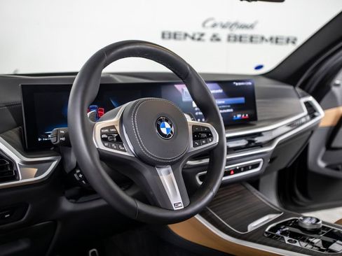 Used 2025 BMW X5 sDrive40i w/ Executive Package RWD image 21
