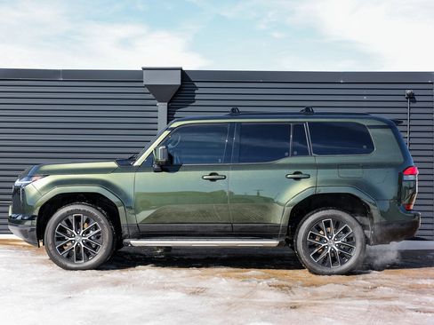 Used 2025 Lexus GX 550 550 Premium+ image 2