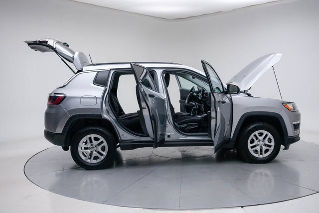 Used 2019 Jeep Compass Sport AWD/4WD image 14