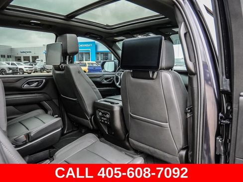 Used 2023 Chevrolet Suburban Z71 w/ Off-Road Capability Package AWD/4WD image 25