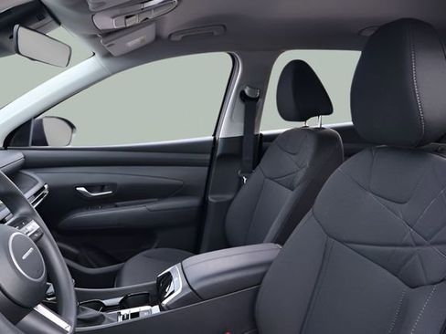 Used 2026 Hyundai Tucson SE image 12