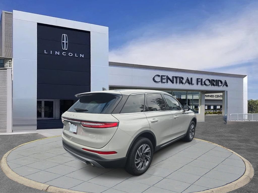 Certified 2024 Lincoln Corsair FWD image 2
