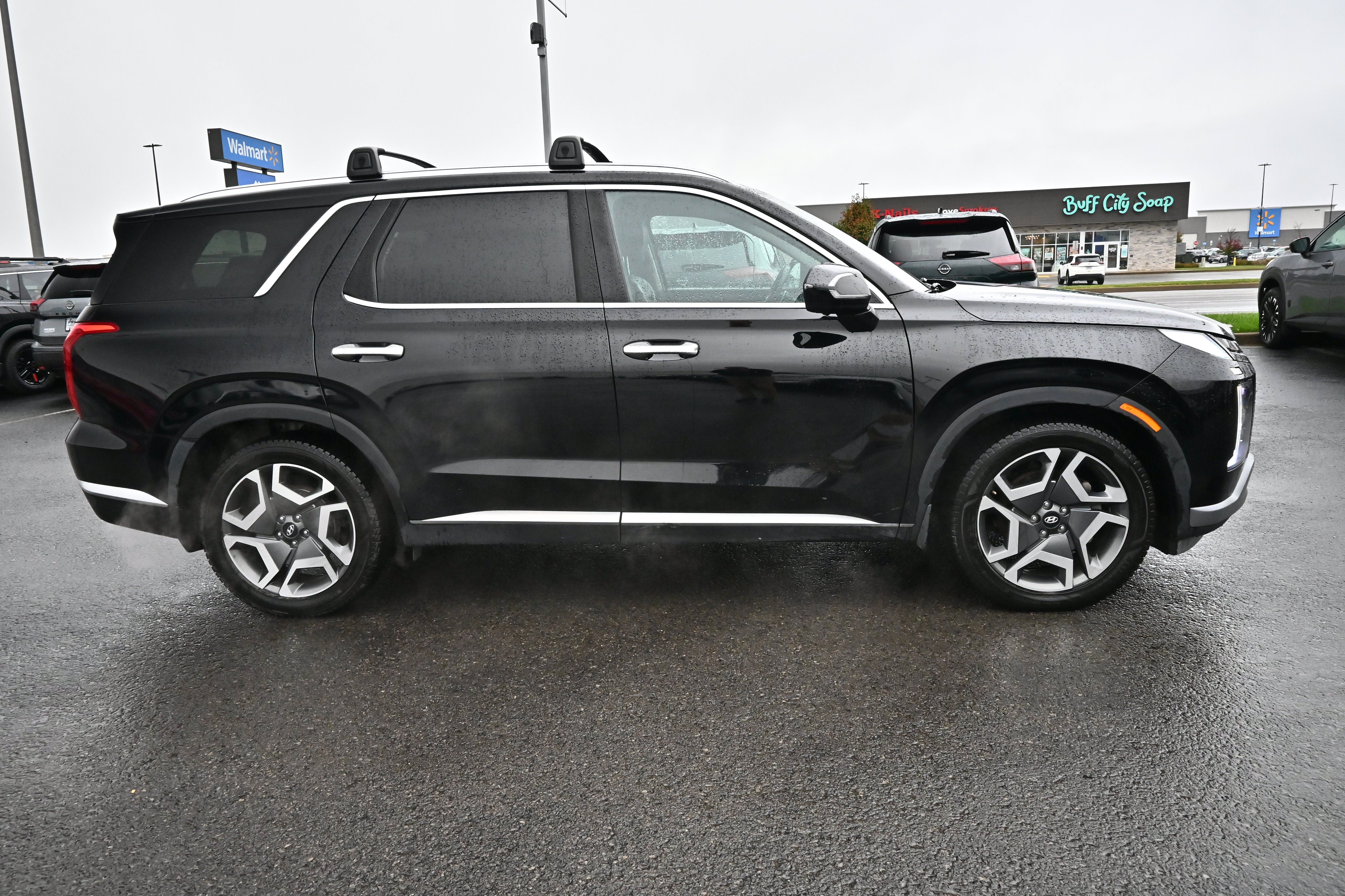 Used 2023 Hyundai Palisade Limited w/ Winter Package AWD/4WD image 5