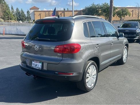 Used 2016 Volkswagen Tiguan SE image 6