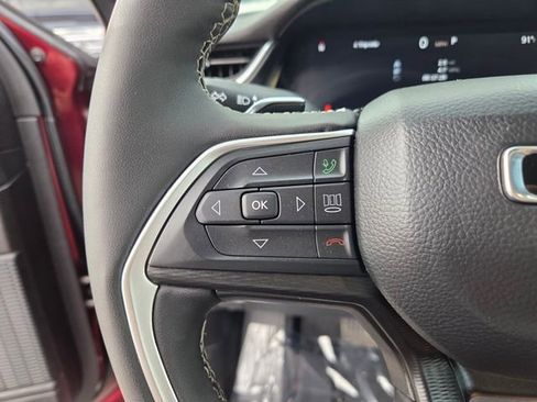 Certified 2025 Jeep Grand Cherokee Altitude AWD/4WD image 27
