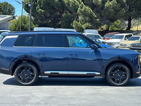 New 2027 Kia Telluride SX Prestige image 3