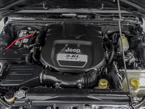 Used 2013 Jeep Wrangler Unlimited Sport AWD/4WD image 50