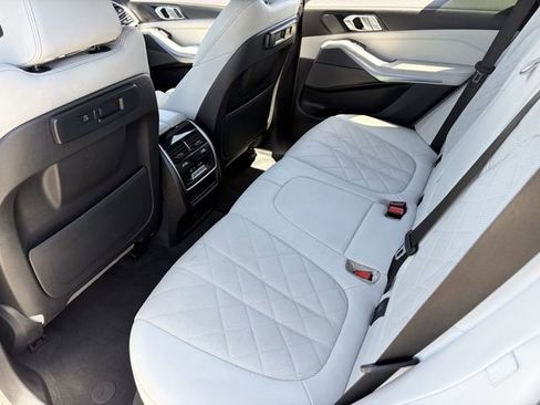 Used 2023 BMW X5 sDrive40i w/ M Sport Package RWD image 17