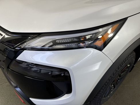 New 2026 Nissan Rogue Rock Creek image 28