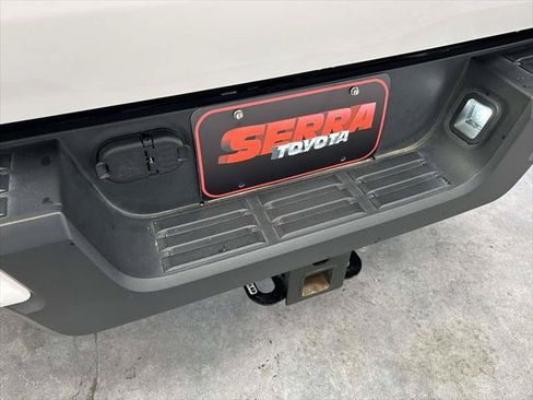 Certified 2025 Toyota Tacoma SR5 AWD/4WD image 13