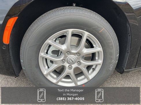 New 2026 Chrysler Pacifica Select image 9