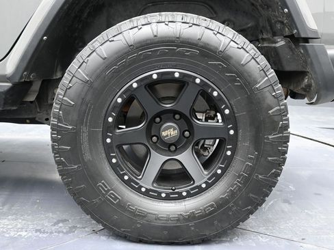 Used 2021 Jeep Wrangler Unlimited Rubicon 4xe w/ Steel Bumper Group image 12