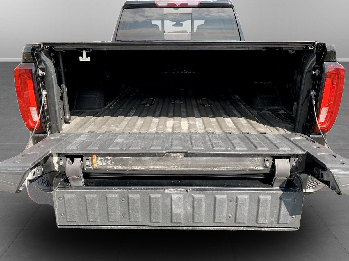 Used 2021 GMC Sierra 3500 SLT w/ SLT Convenience Package AWD/4WD image 14