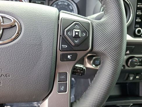 Used 2023 Toyota Tacoma SR5 AWD/4WD image 21