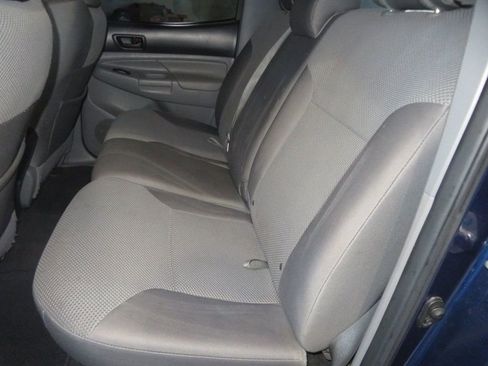 Used 2015 Toyota Tacoma PreRunner w/ TRD Off-Road Package image 27