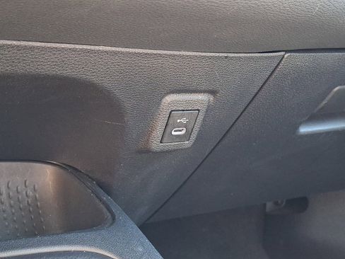 Used 2025 Toyota Corolla LE FWD image 24