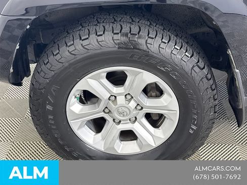 Used 2021 Toyota 4Runner SR5 AWD/4WD image 14
