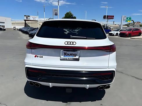 New 2026 Audi SQ5 Prestige AWD/4WD image 5