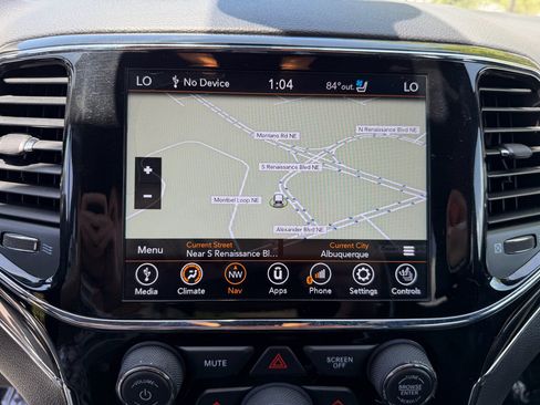 Used 2019 Jeep Grand Cherokee Trailhawk w/ Trailhawk Luxury Group AWD/4WD image 23