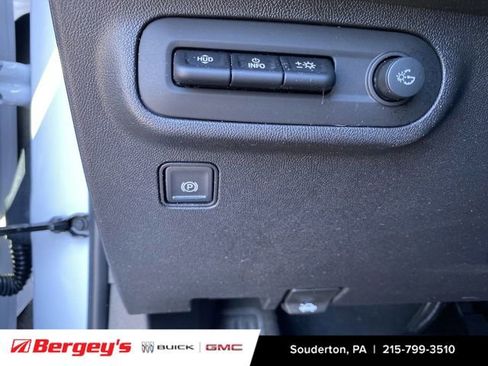 Certified 2023 GMC Terrain Denali w/ Denali Premium Package AWD/4WD image 21