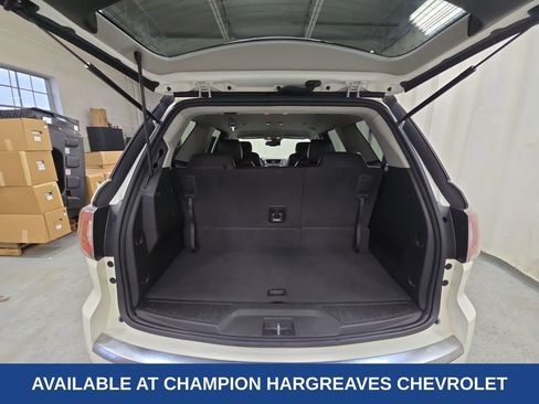 Used 2015 GMC Acadia SLT image 35