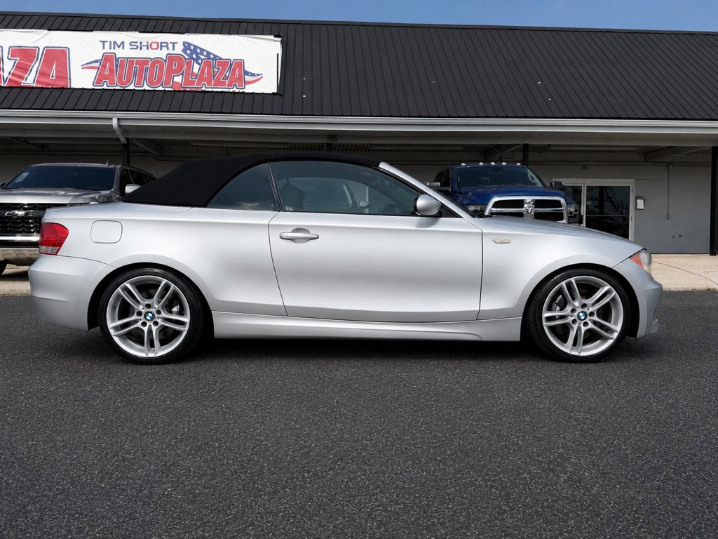 Used 2009 BMW 135i Convertible RWD image 5