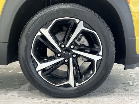 Used 2023 Chevrolet TrailBlazer RS w/ Sun and Liftgate Package image 10