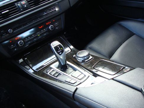 Used 2016 BMW 528i xDrive Sedan image 16