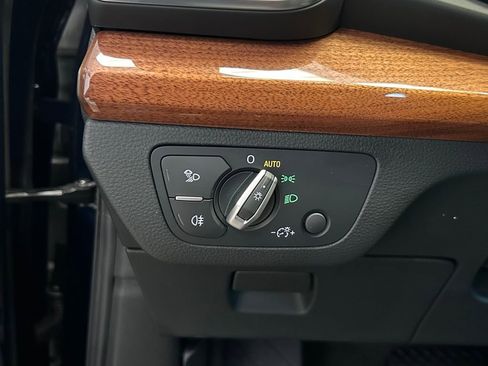 Used 2021 Audi Q5 2.0T Premium w/ Convenience Package image 19