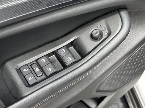 Used 2023 Jeep Grand Cherokee Altitude AWD/4WD image 15