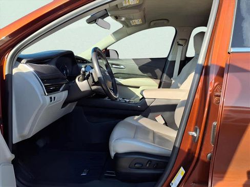 Used 2019 Cadillac XT4 Premium Luxury image 16