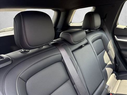 Used 2026 GMC Terrain Elevation w/ Elevation Premium Package FWD image 22
