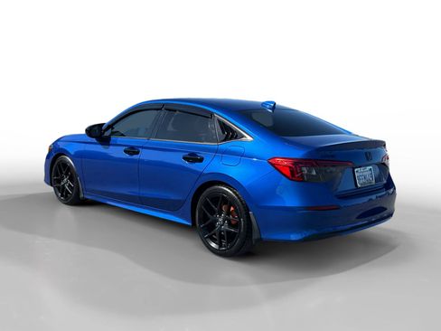 Used 2023 Honda Civic Sport image 3