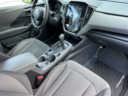 Used 2026 Subaru Crosstrek 2.5i Premium AWD/4WD image 15