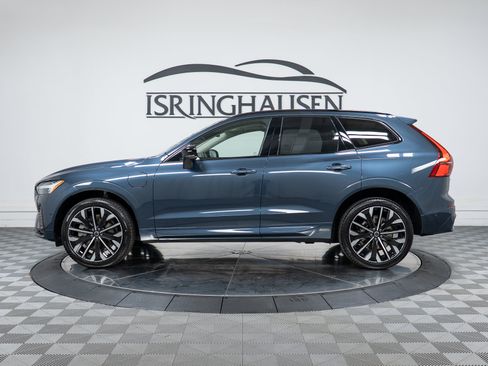 New 2026 Volvo XC60 T8 Ultra w/ Protection Package Premier AWD/4WD image 8