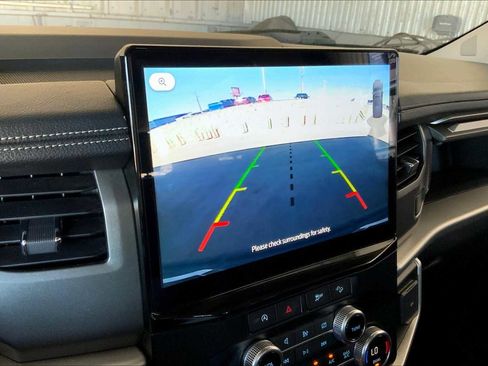 Used 2024 Ford Expedition Max XLT image 25