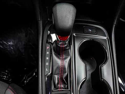 Used 2022 Chevrolet Equinox RS FWD image 27
