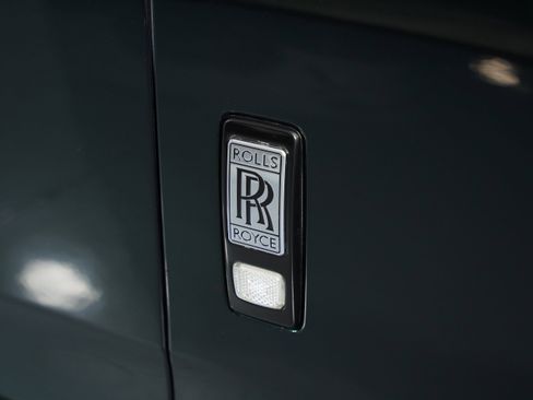 Used 2023 Rolls-Royce Cullinan w/ Cullinan Package image 9