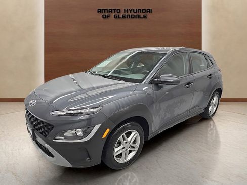 Certified 2022 Hyundai Kona SE w/ Cargo Package image 2